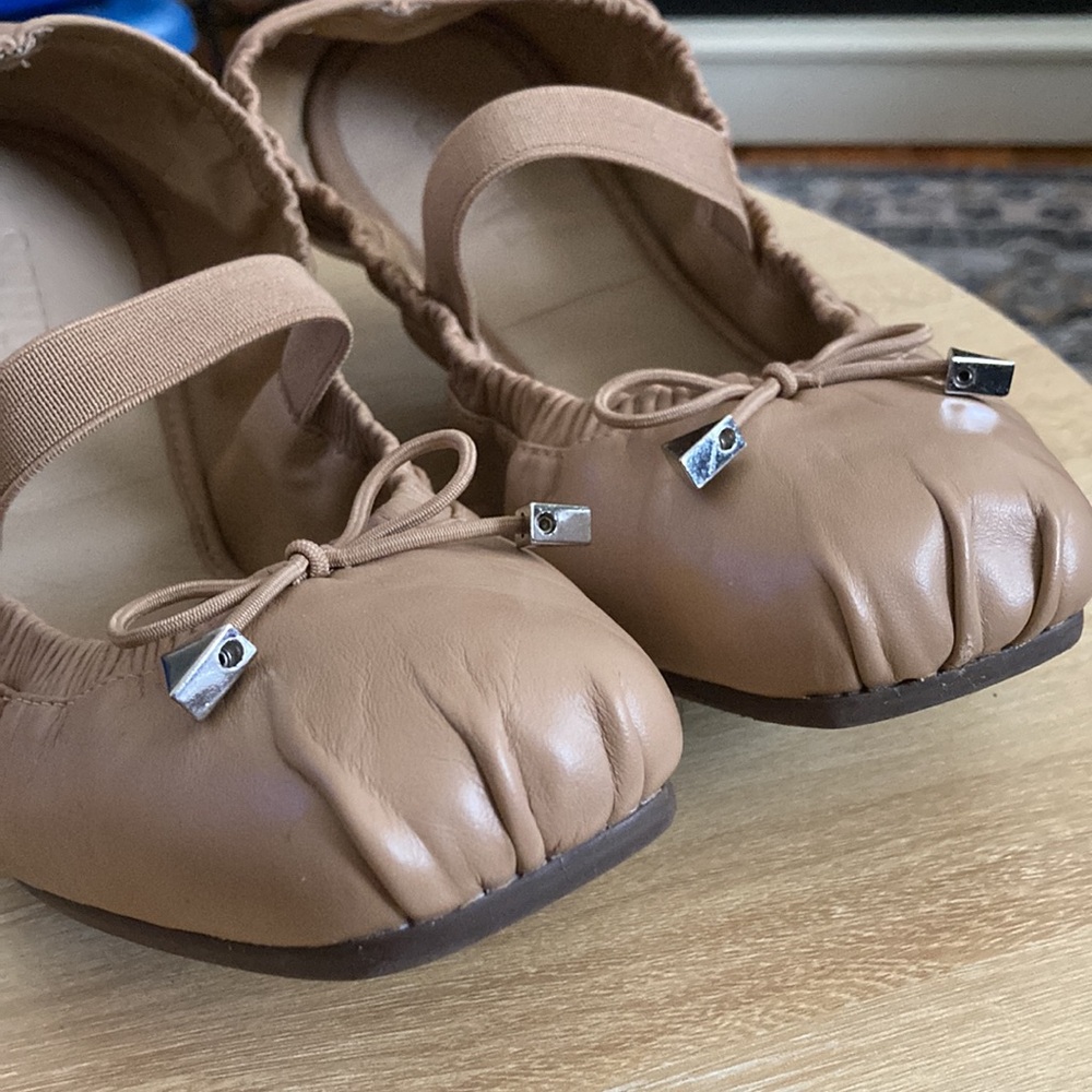 Schutz Fanny Leather Ballet Flats Tan Nude Brown Strap Scrunchy size 8 - Picture 3 of 8